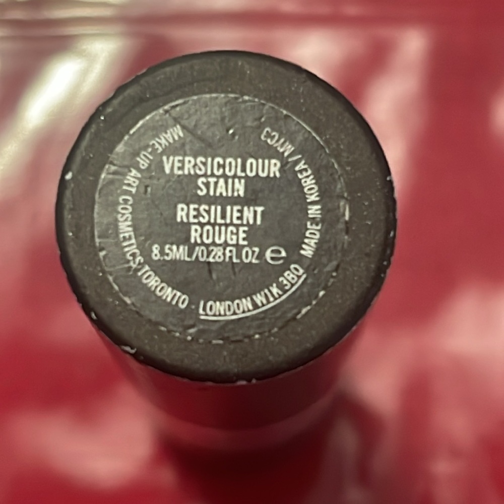 Lipstick - Picture 2 of 5
